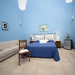 Dimora San Vincenzo Bed & Breakfast 3*
