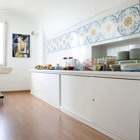 Dimora San Vincenzo Bed & Breakfast 3*