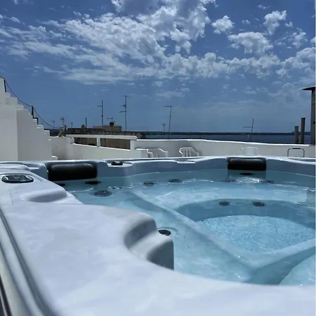 Dimora San Vincenzo Bed & Breakfast 3*