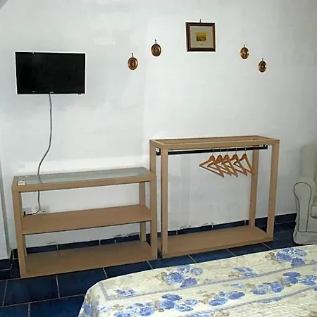 Dimora San Vincenzo Bed & Breakfast 3*